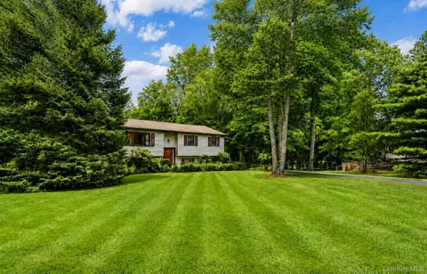 8 Red Oak Lane