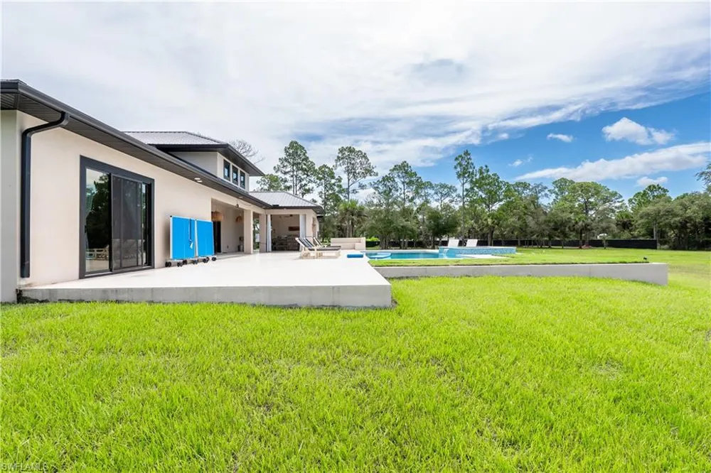 300 Montura Avenue Clewiston, FL 33440