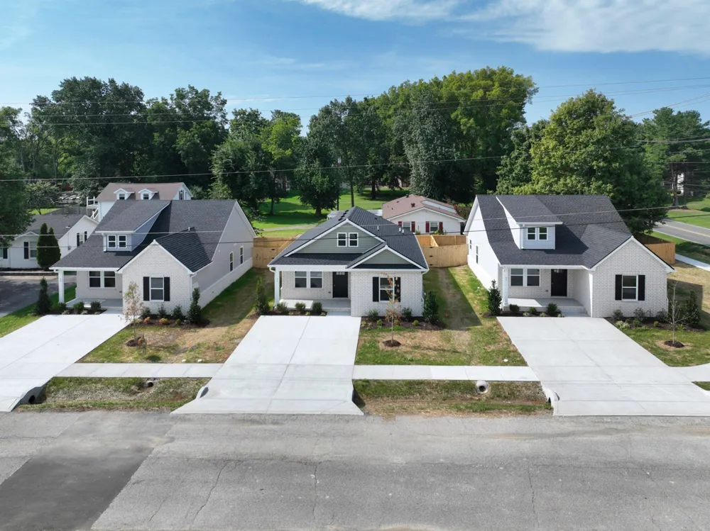 94 Donna Dr Hendersonville, TN 37075