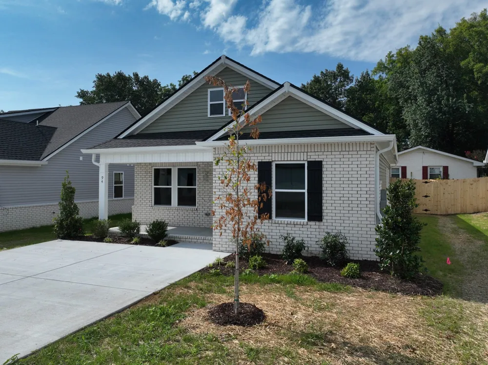 94 Donna Dr Hendersonville, TN 37075