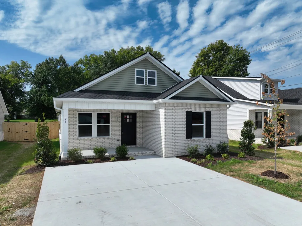 94 Donna Dr Hendersonville, TN 37075