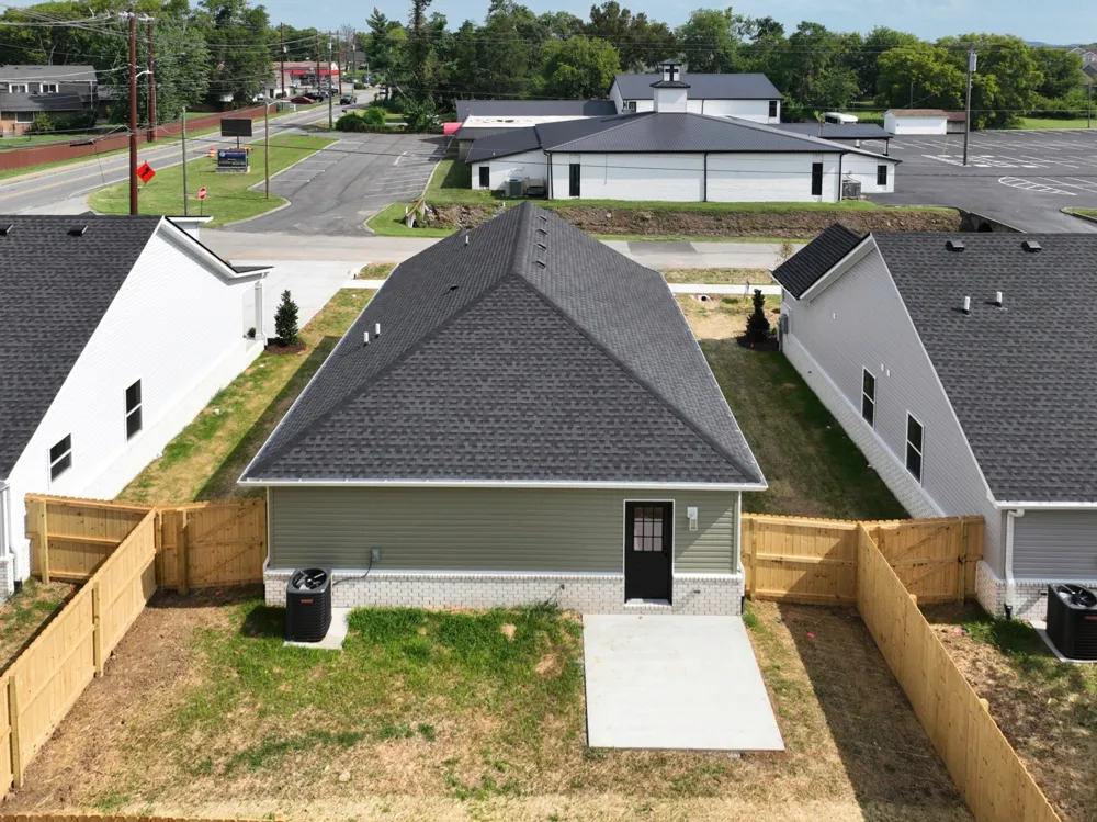 94 Donna Dr Hendersonville, TN 37075
