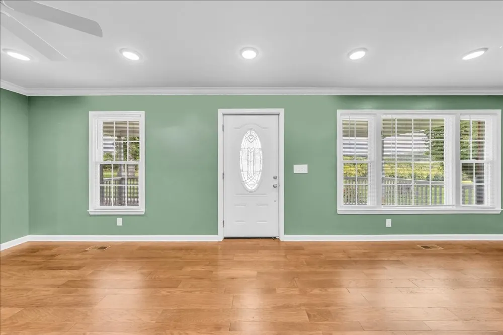 1981 Gossburg Rd Beechgrove, TN 37018