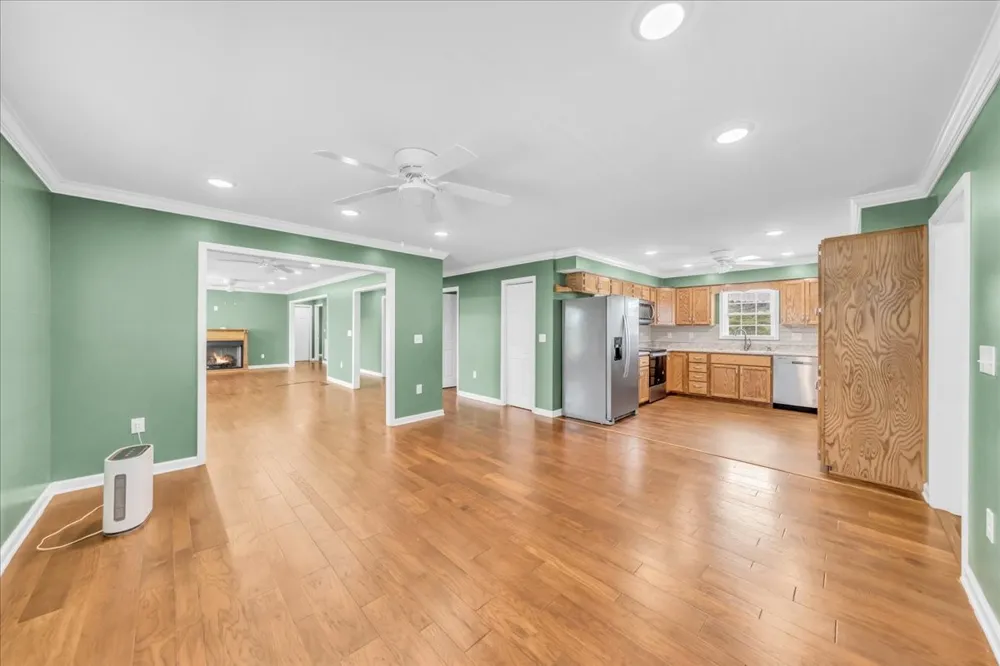1981 Gossburg Rd Beechgrove, TN 37018
