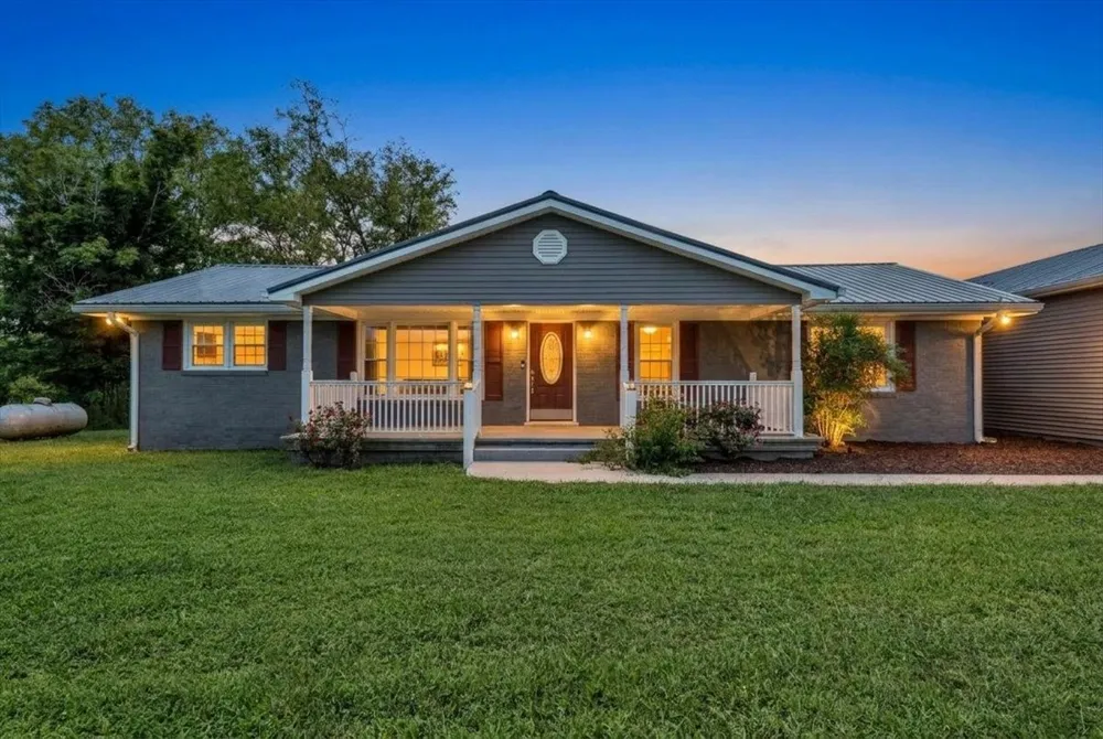 1981 Gossburg Rd Beechgrove, TN 37018