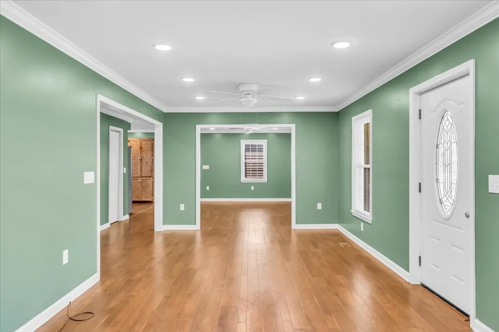 1981 Gossburg Rd Beechgrove, TN 37018