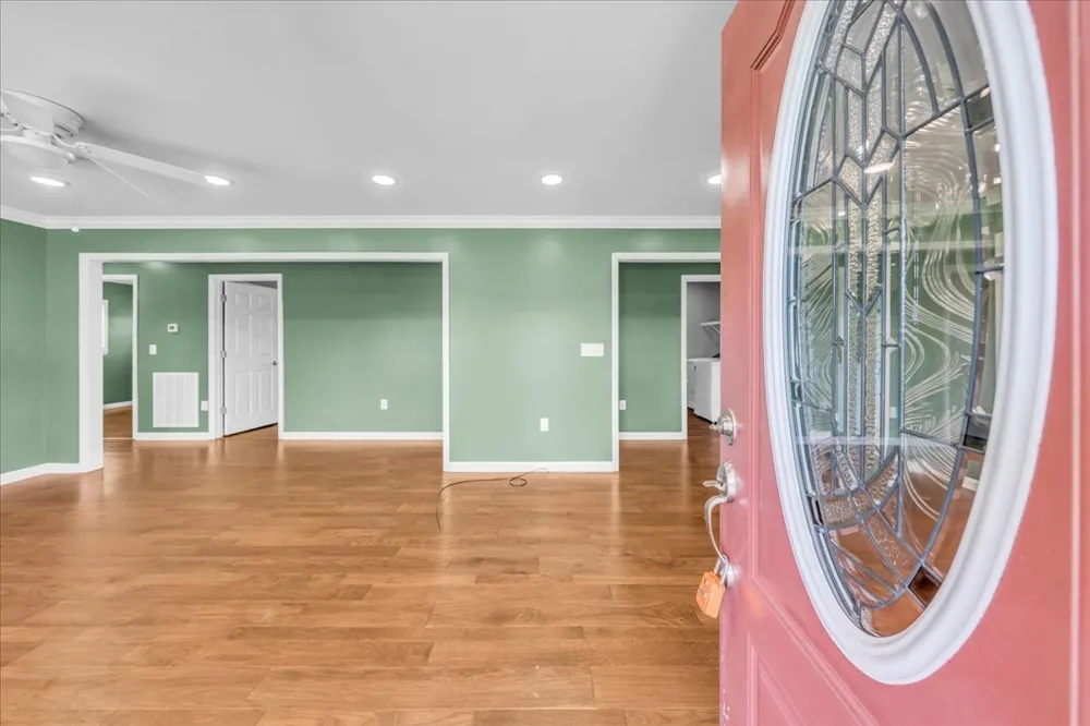 1981 Gossburg Rd Beechgrove, TN 37018