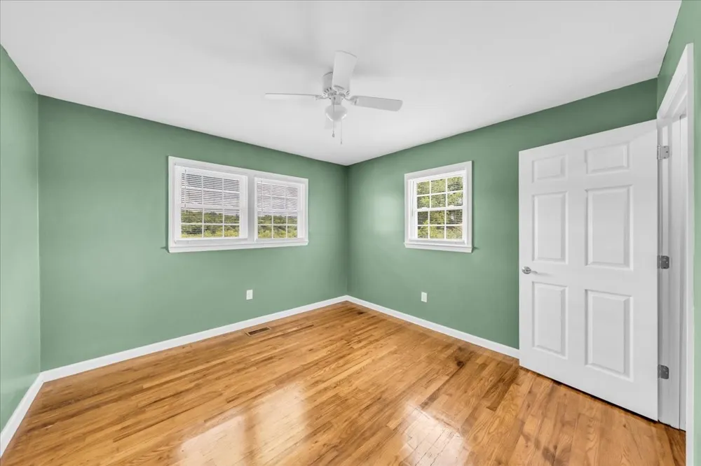 1981 Gossburg Rd Beechgrove, TN 37018
