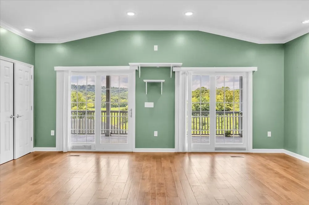 1981 Gossburg Rd Beechgrove, TN 37018