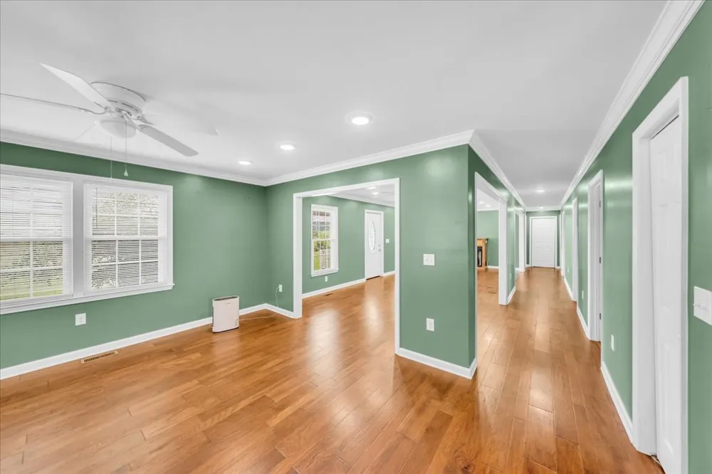 1981 Gossburg Rd Beechgrove, TN 37018