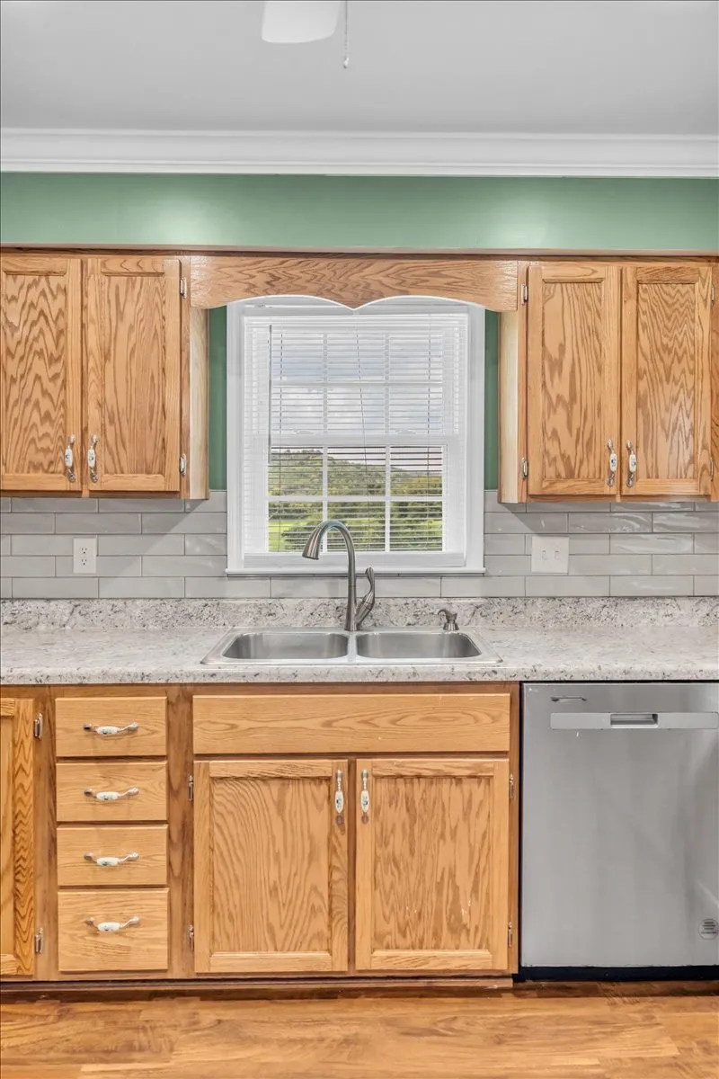 1981 Gossburg Rd Beechgrove, TN 37018