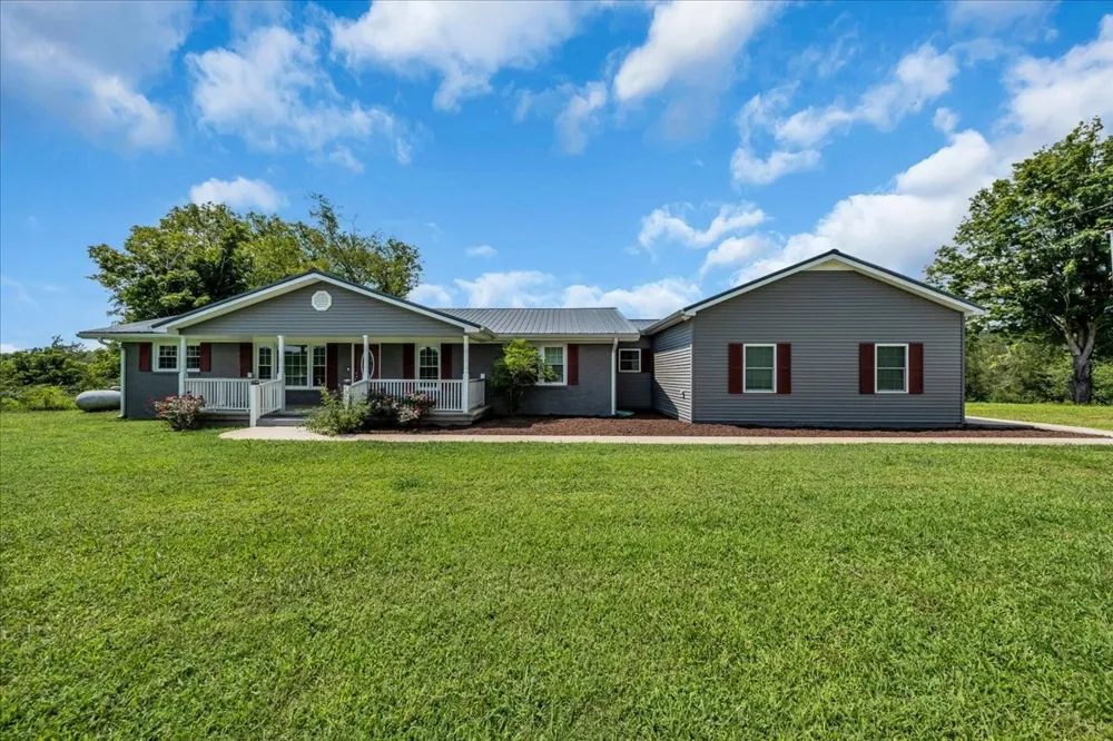 1981 Gossburg Rd Beechgrove, TN 37018