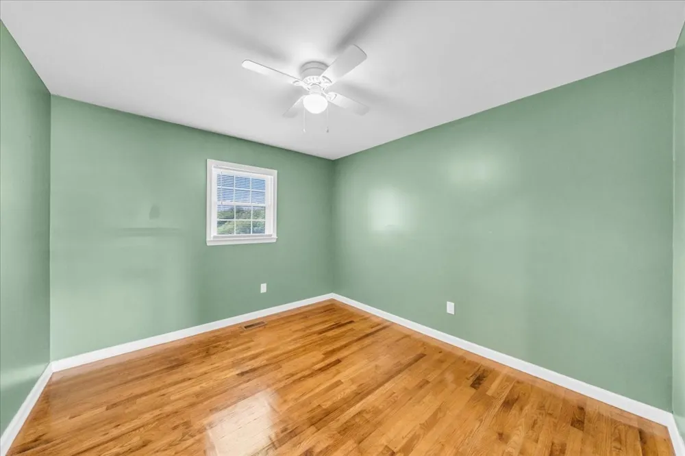 1981 Gossburg Rd Beechgrove, TN 37018