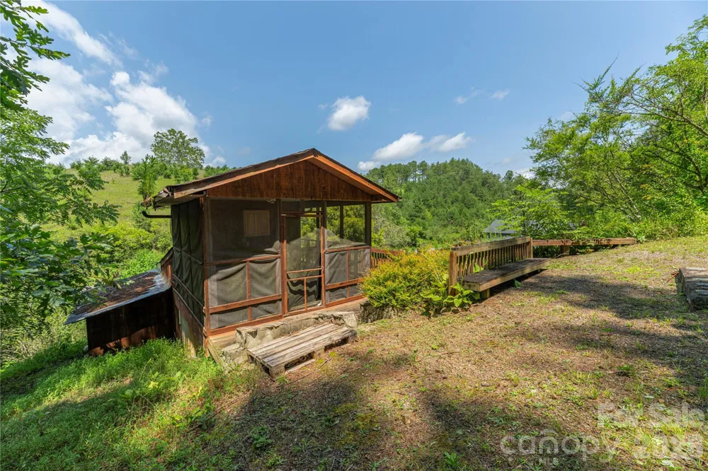 50 Embler Road Alexander, NC 28701