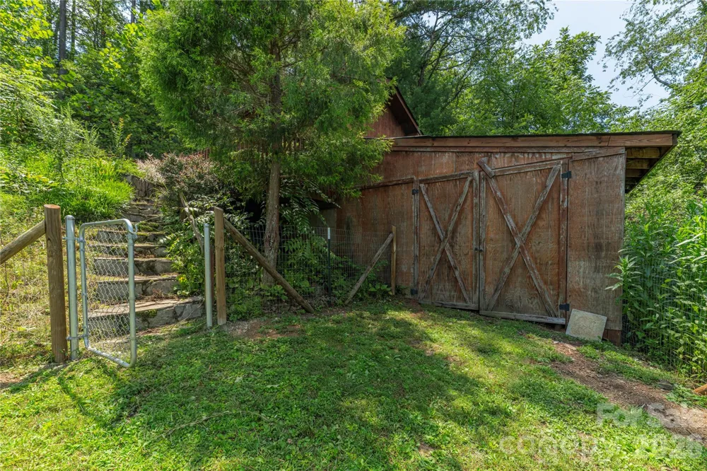 50 Embler Road Alexander, NC 28701