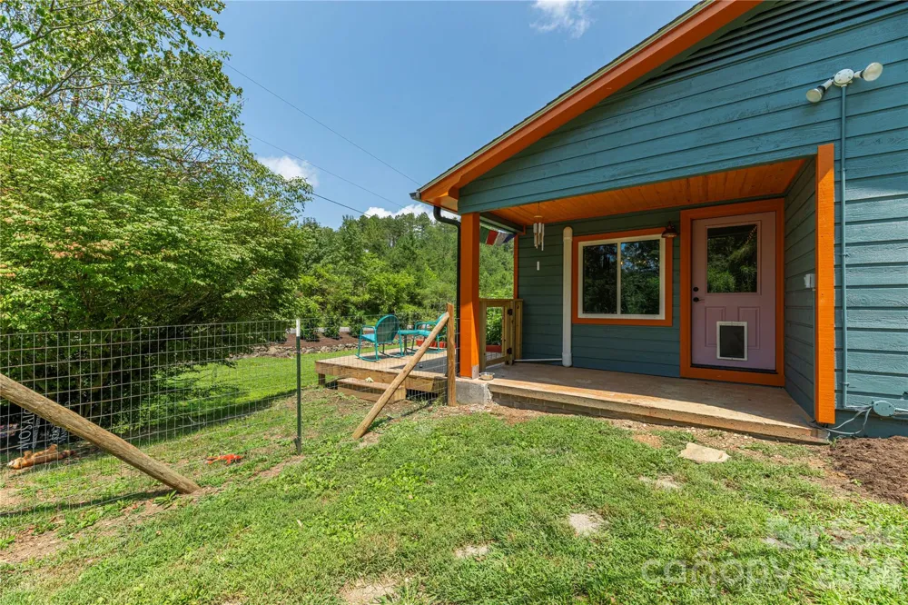 50 Embler Road Alexander, NC 28701