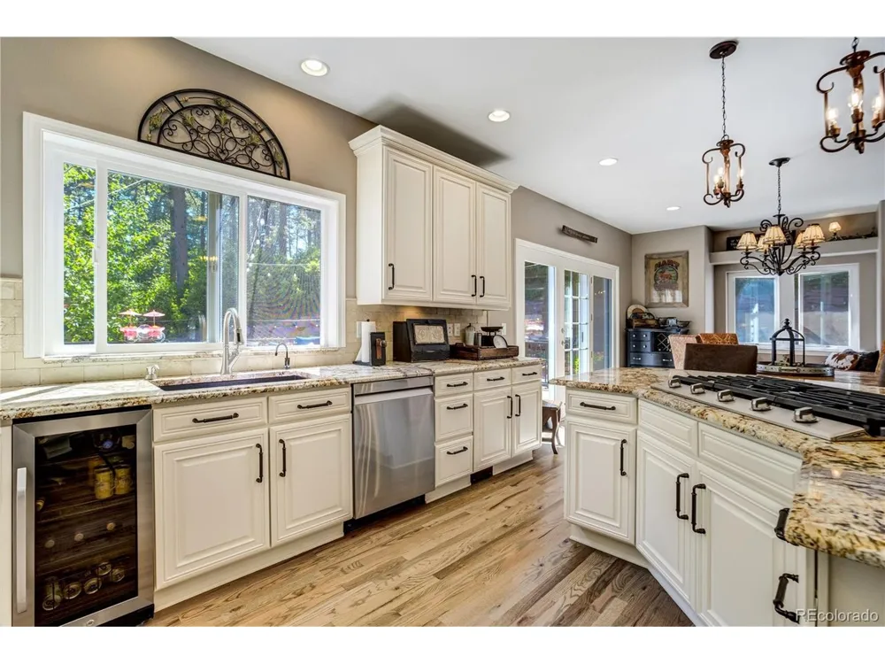 14375 Timber Trail Larkspur, CO 80118