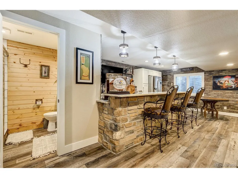 14375 Timber Trail Larkspur, CO 80118
