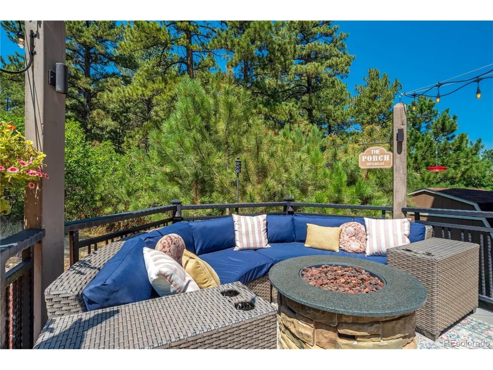 14375 Timber Trail Larkspur, CO 80118