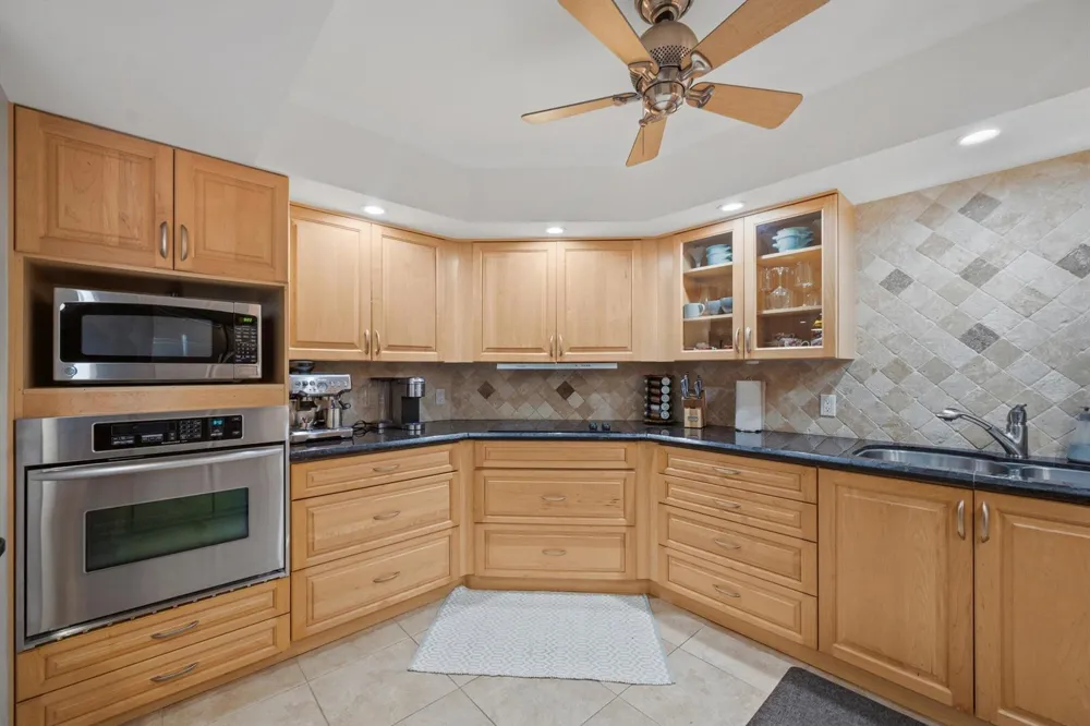2860 S OCEAN BOULEVARD #316 Palm Beach, FL 33480