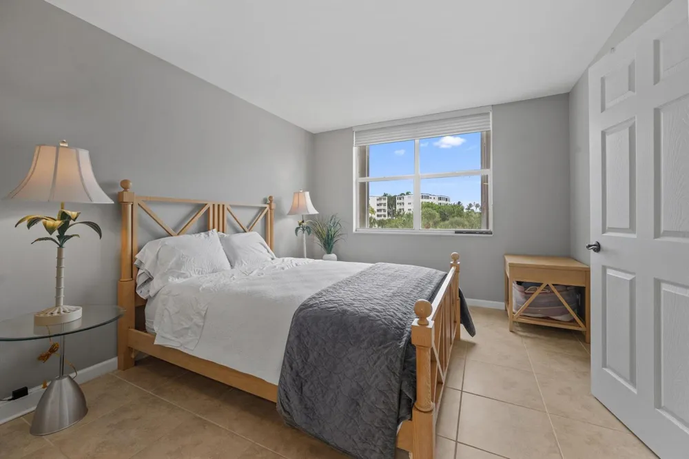 2860 S OCEAN BOULEVARD #316 Palm Beach, FL 33480