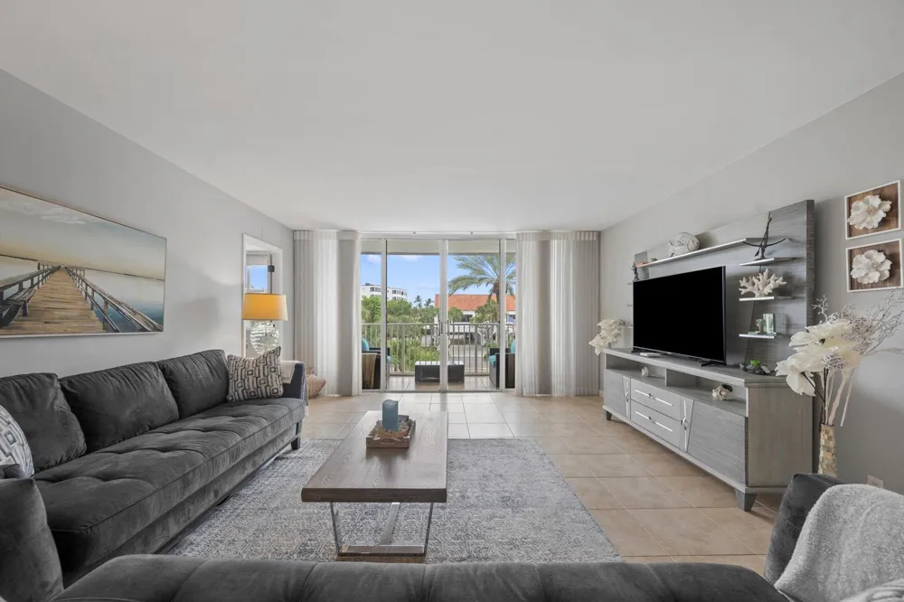 2860 S OCEAN BOULEVARD #316 Palm Beach, FL 33480