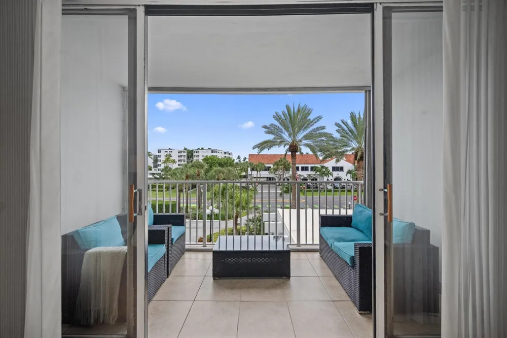 2860 S OCEAN BOULEVARD #316 Palm Beach, FL 33480