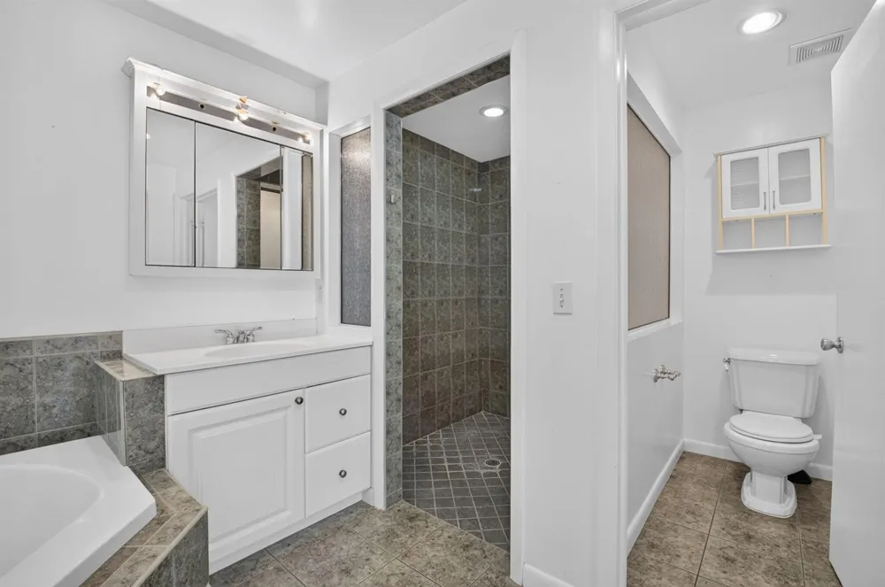 1170 SW 21st Street Boca Raton, FL 33486
