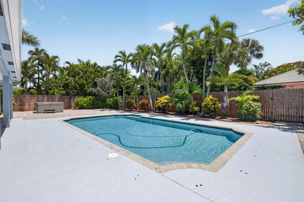 1170 SW 21st Street Boca Raton, FL 33486