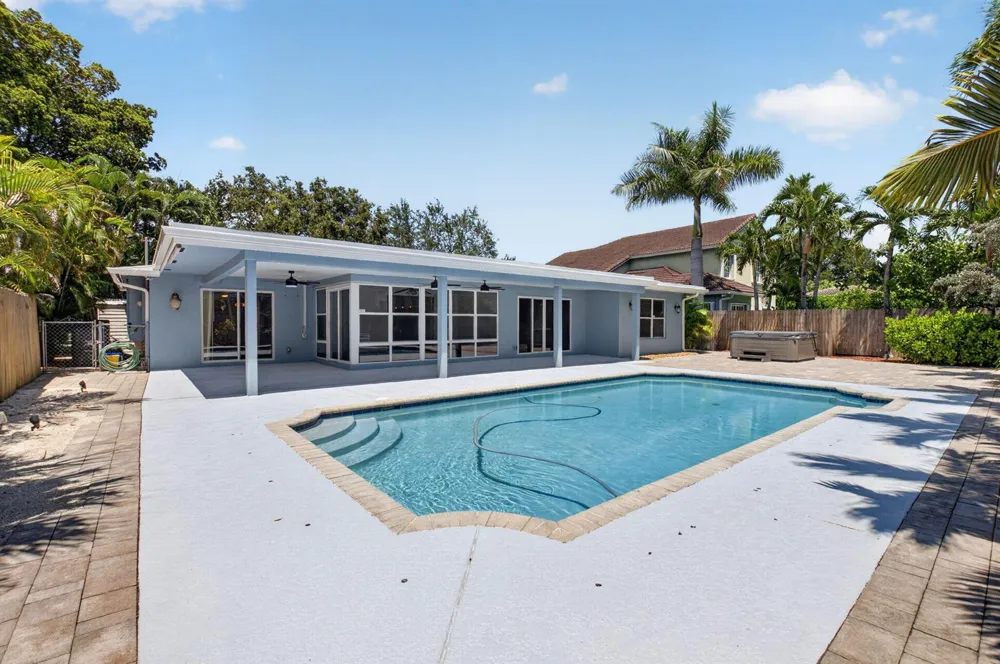 1170 SW 21st Street Boca Raton, FL 33486