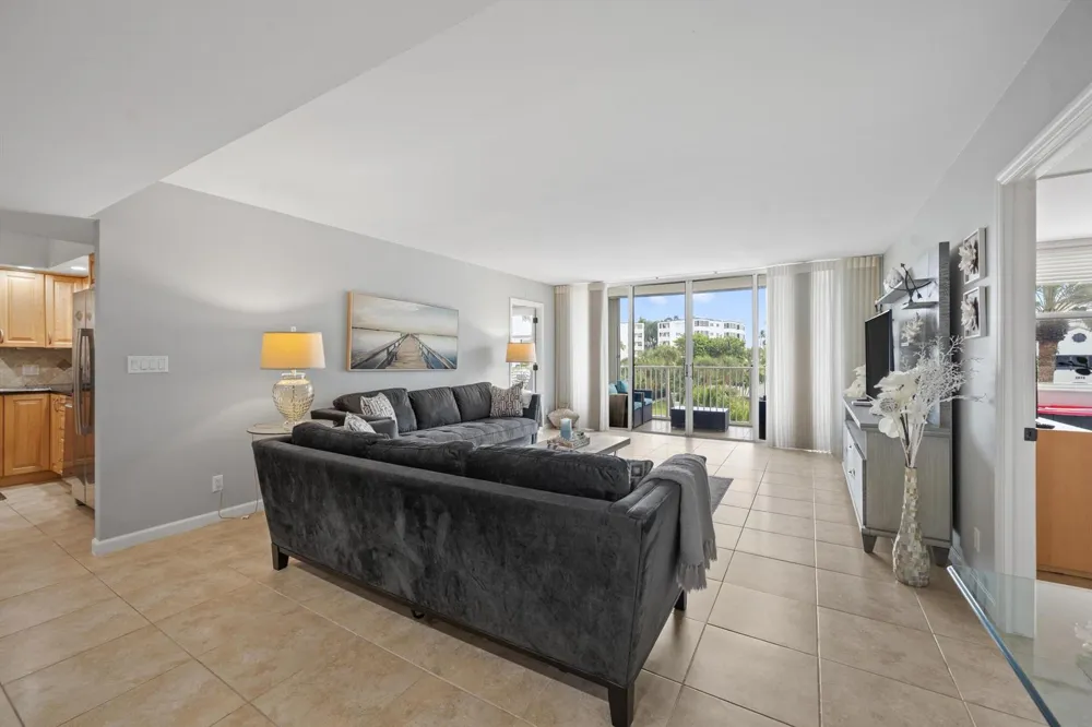 2860 S Ocean Boulevard #316 Palm Beach, FL 33480