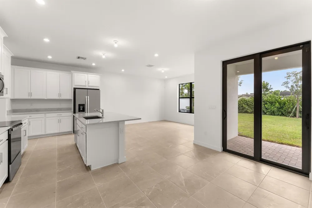 7382 BRENNER AVENUE Lake Worth, FL 33467