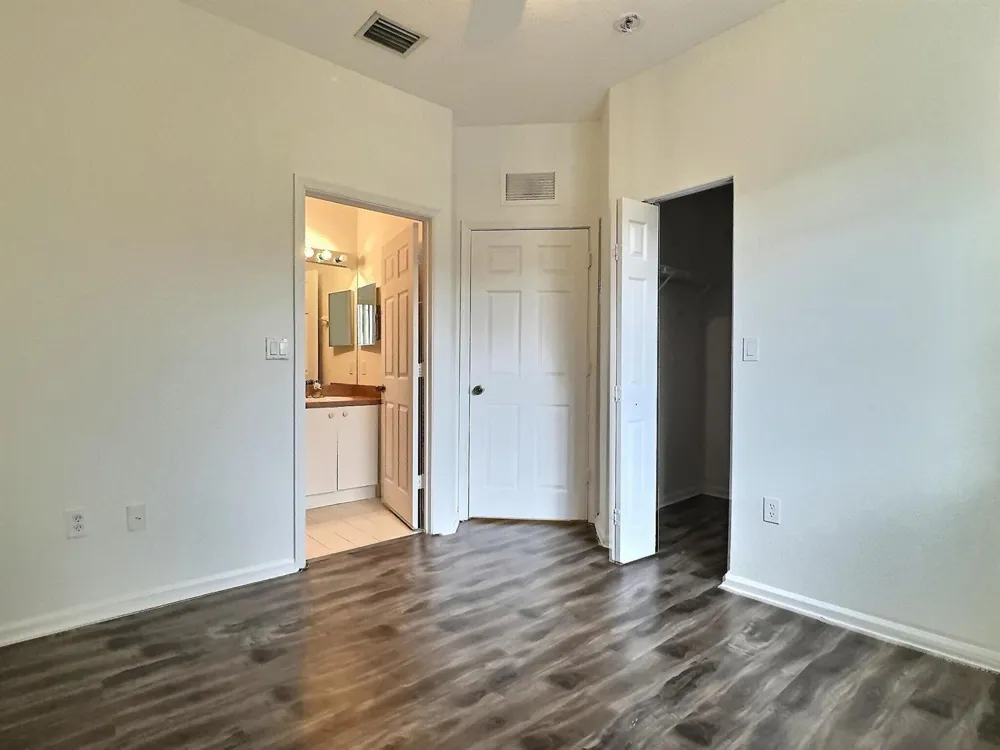 8833 S ISLES CIRCLE #8833 Tamarac, FL 33321