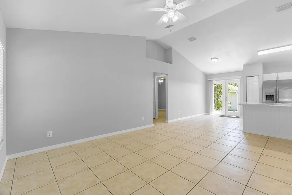 216 13th Street SW Vero Beach, FL 32962