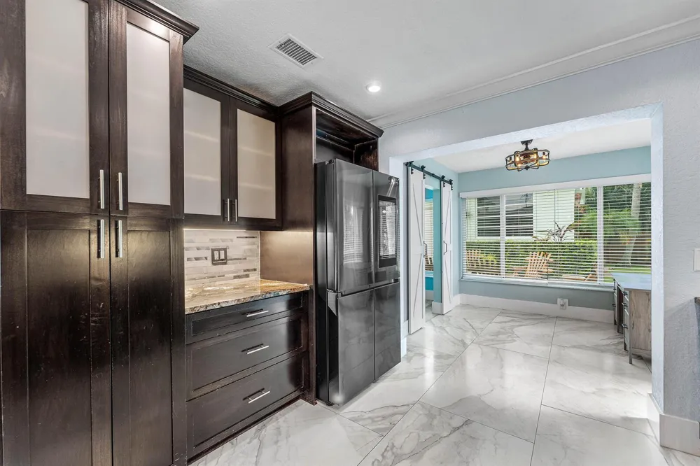 819 6TH STREET Lake Park, FL 33403