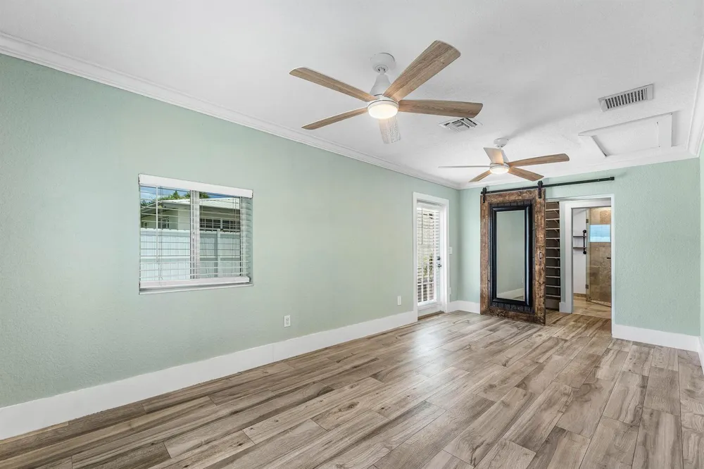 819 6TH STREET Lake Park, FL 33403