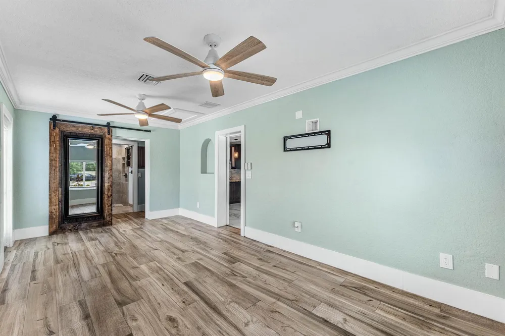 819 6TH STREET Lake Park, FL 33403