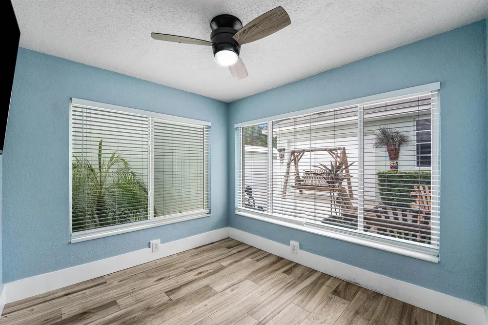 819 6TH STREET Lake Park, FL 33403