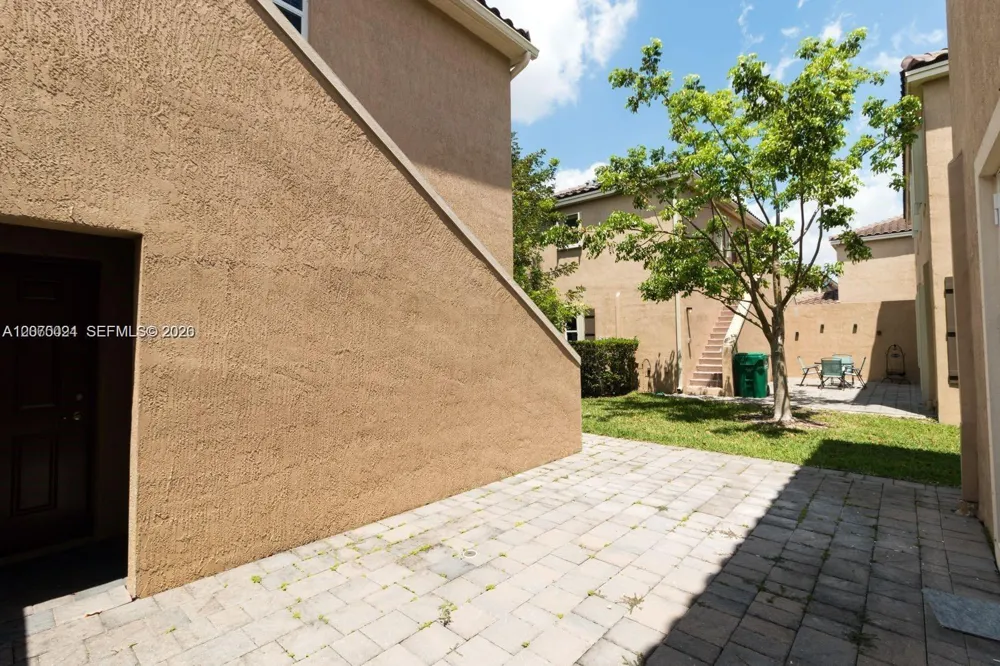 9362 SW 171st Ave Miami, FL 33196
