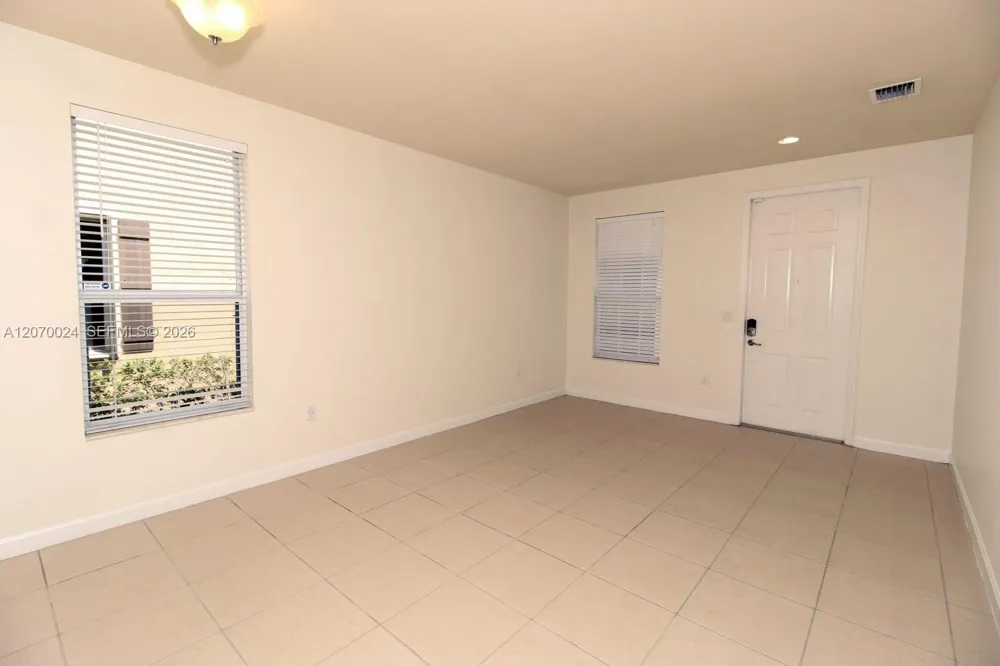 9362 SW 171st Ave Miami, FL 33196