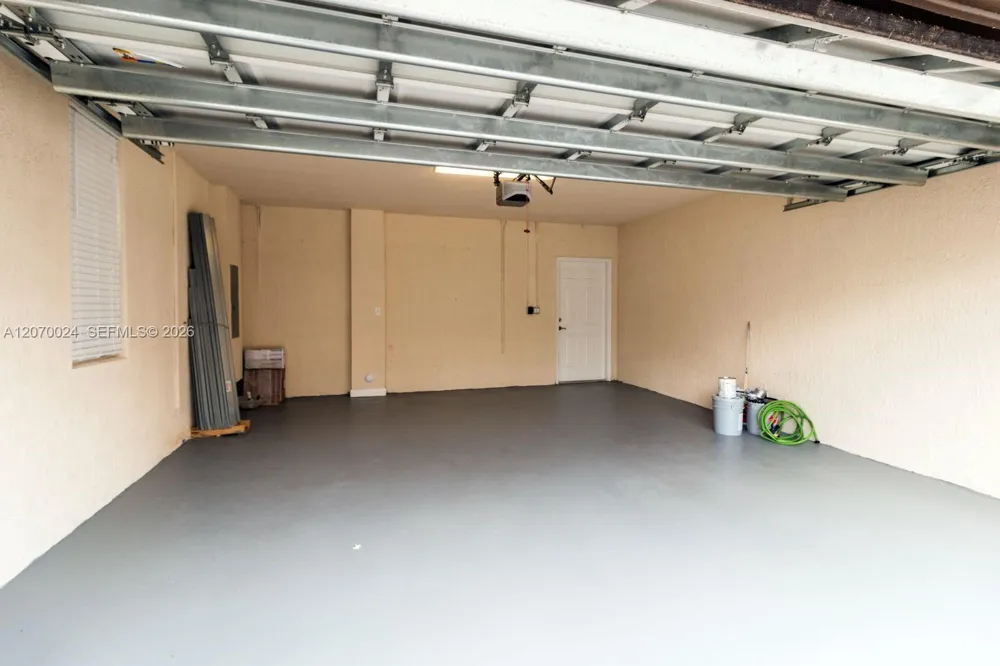 9362 SW 171st Ave Miami, FL 33196