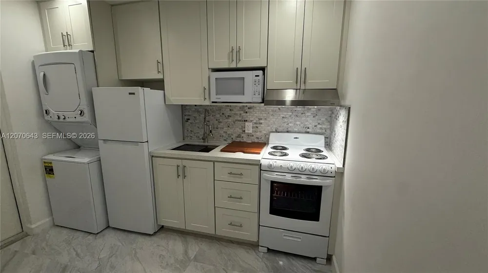 7804 SW 129th Ct #B Miami, FL 33183