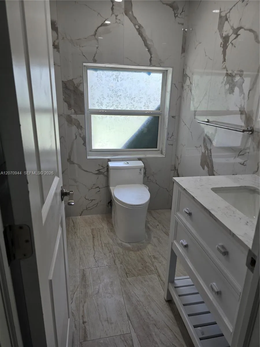 260 NE 118th Ter #262 Miami, FL 33161