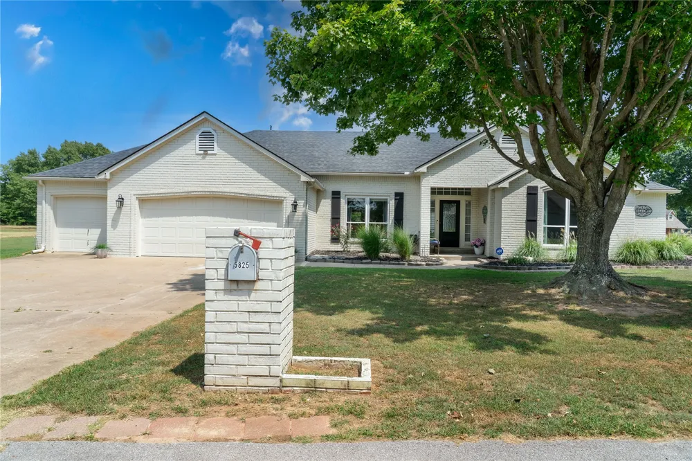 5825 S 286th EastAvenue Broken Arrow, OK 74014