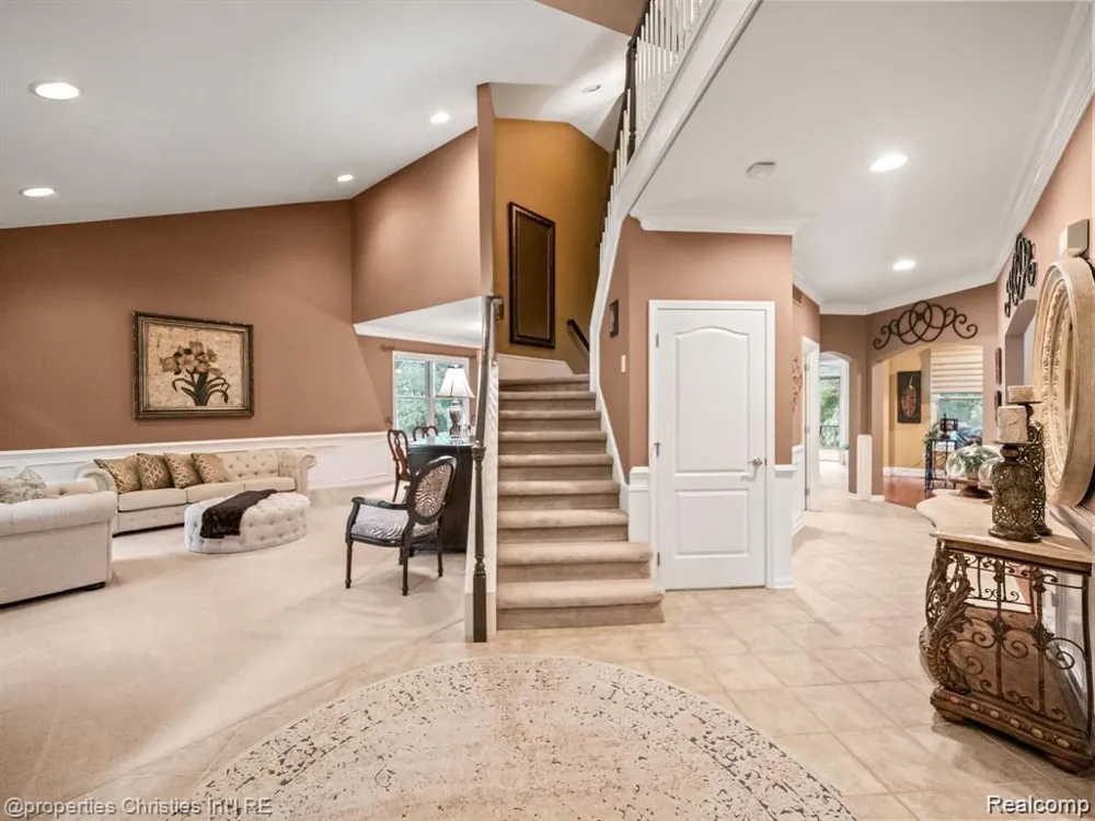6304 Pennington Drive White Lake Charter Township, MI 48383