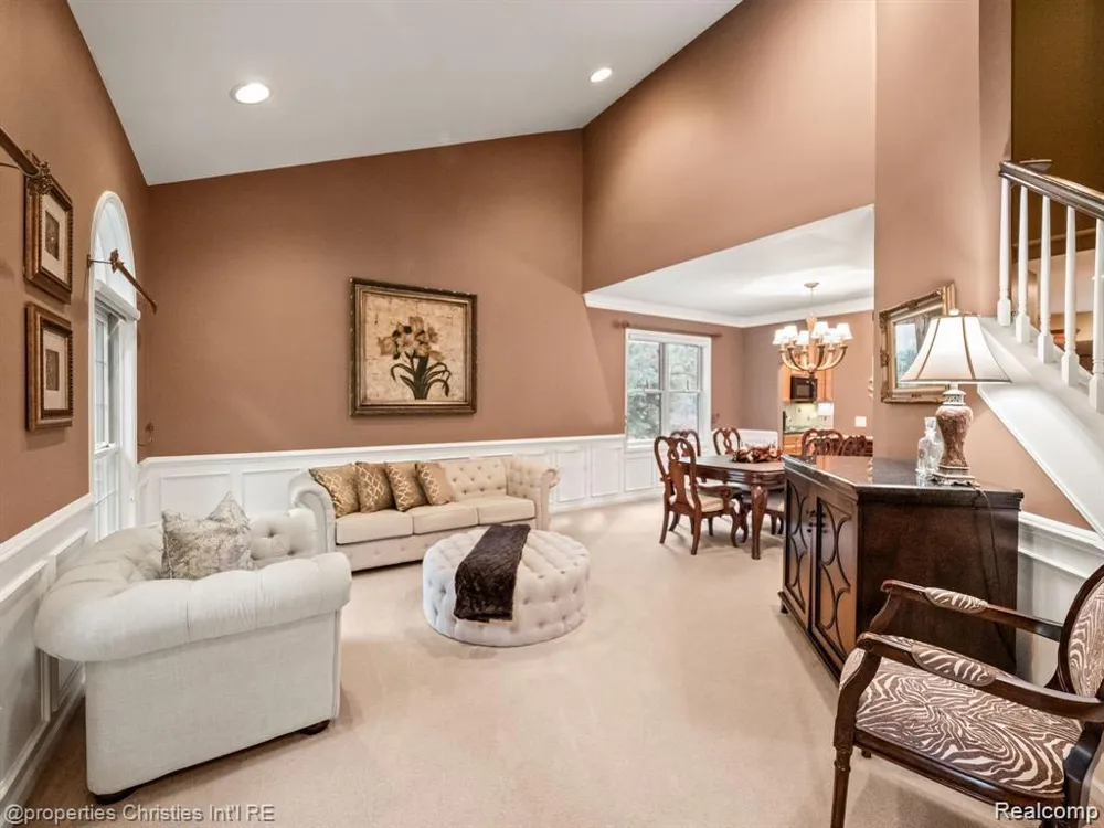 6304 Pennington Drive White Lake Charter Township, MI 48383