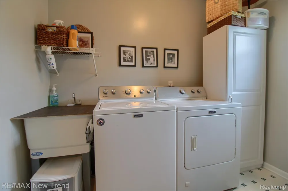 1029 Shetland Drive South Lyon City, MI 48178