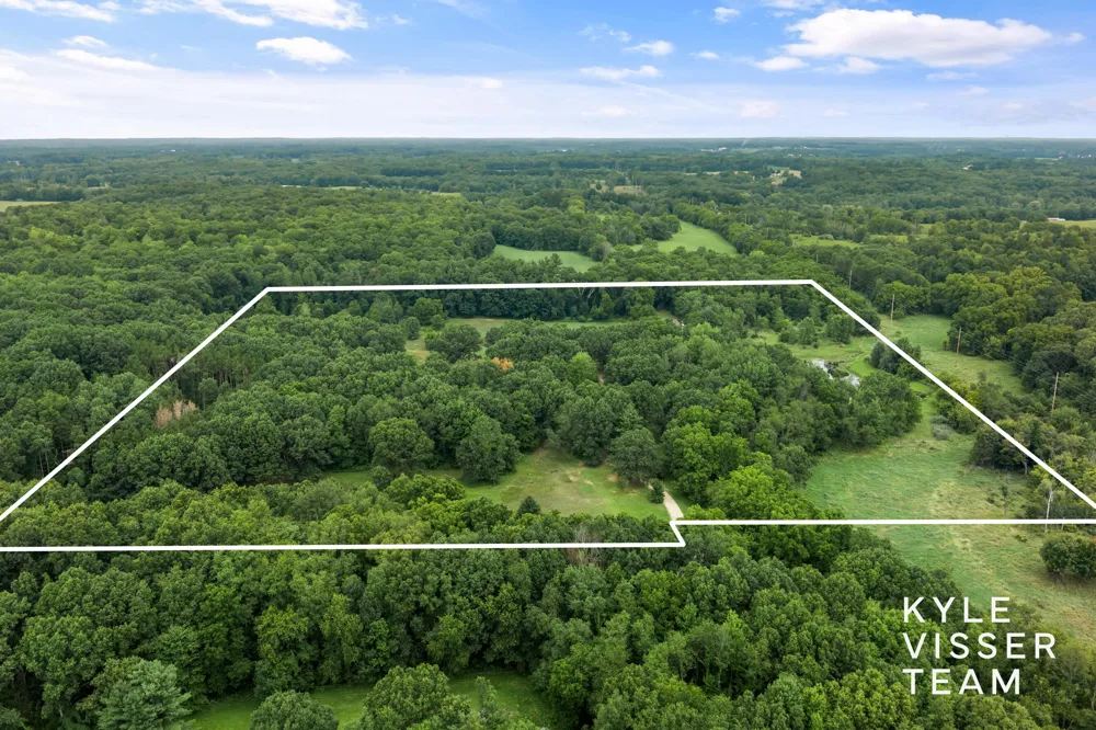 590 Talisman Drive NE Vergennes Township, MI 49331