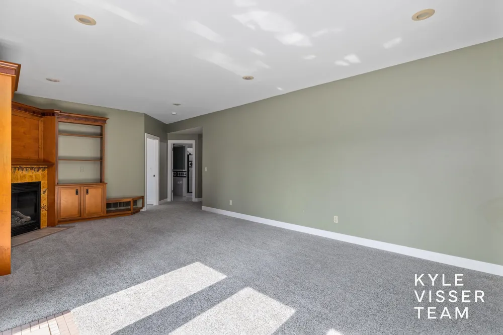 590 Talisman Drive NE Vergennes Township, MI 49331