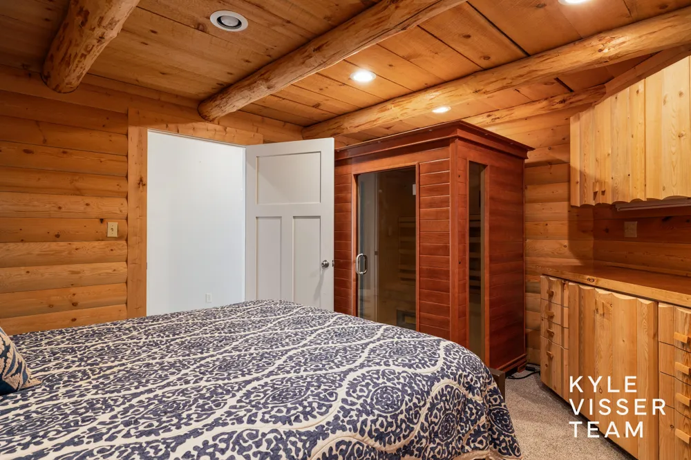 590 Talisman Drive NE Vergennes Township, MI 49331